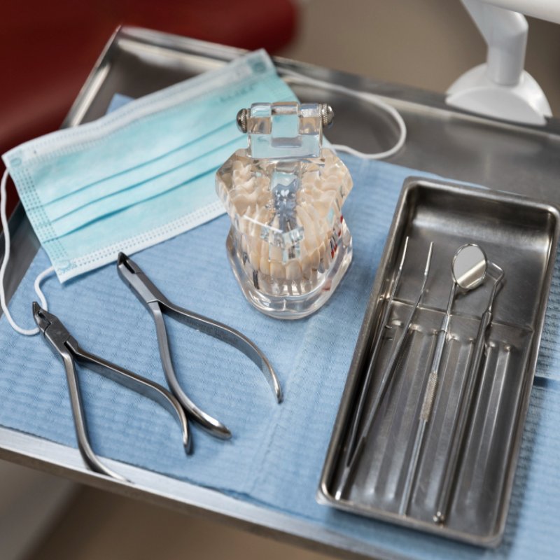 DENTAL CHAIR